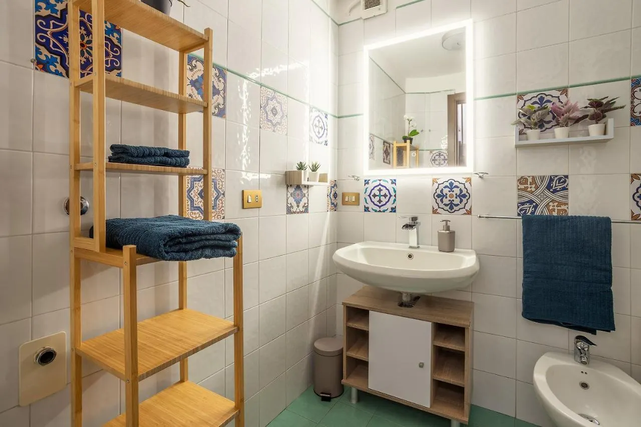 Lägenhet Duomo - Navigli Chalet Con Suite Milano